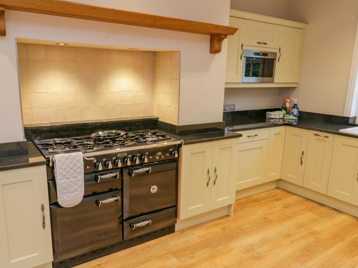 Villa 1 Deepdale Avenue à Scarborough Extérieur photo